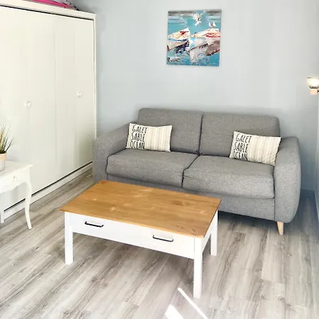 Holiday home Ile D Oleron Charmante Maison Oleronaise & Piscine Chauffee Saint-Georges-d'Oleron